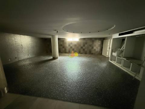 Moradia a 300 m da praia !