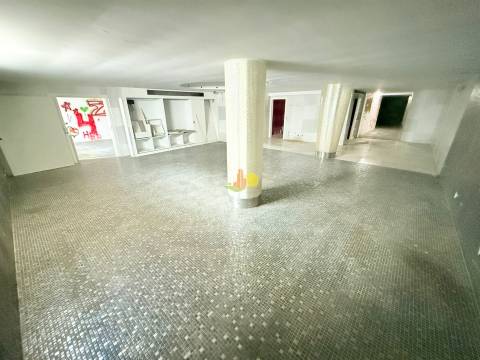 Moradia a 300 m da praia !