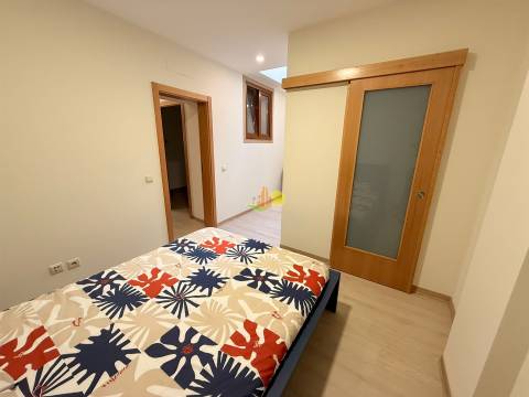 T2 Mobilado e Equipado no Bairro Novo