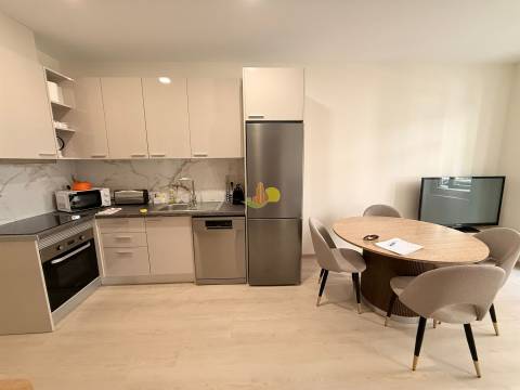 T2 Mobilado e Equipado no Bairro Novo