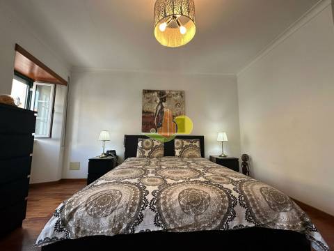 Moradia T4 com garagem junto às Muralhas de Buarcos!