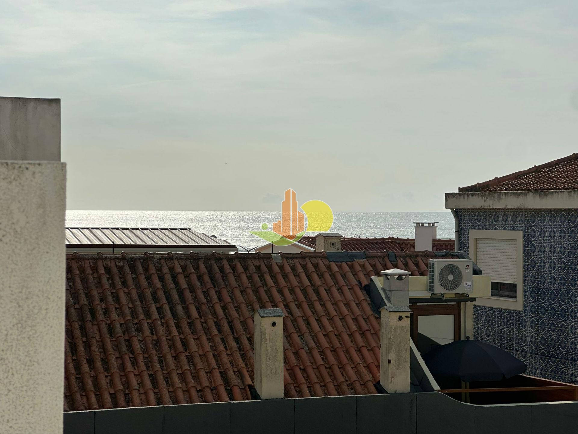 Moradia T4 com garagem junto às Muralhas de Buarcos!