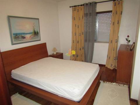 T2 Mobilado - Abadias