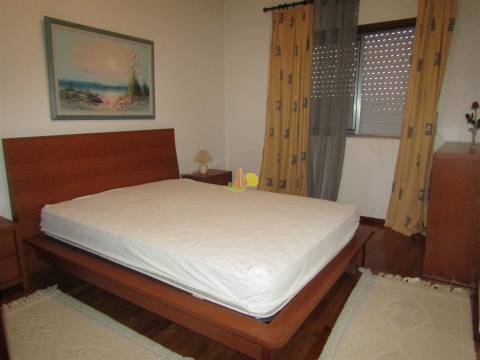 T2 Mobilado - Abadias