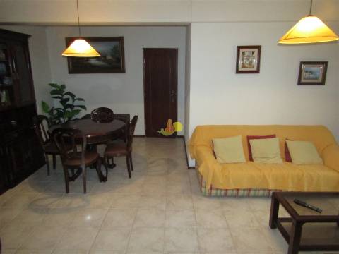 T2 Mobilado - Abadias