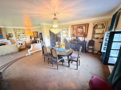 Moradia Isolada inserida num lote com 1220m2