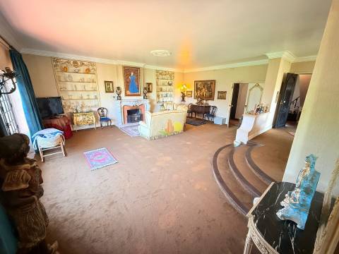 Moradia Isolada inserida num lote com 1220m2