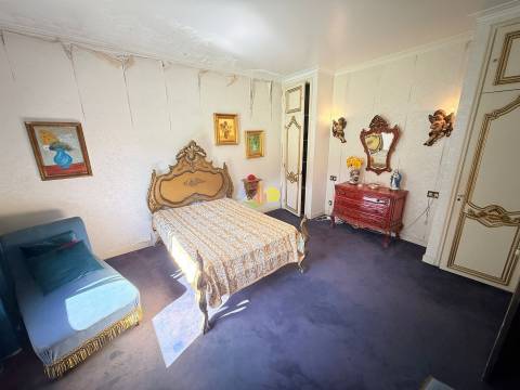 Moradia Isolada inserida num lote com 1220m2