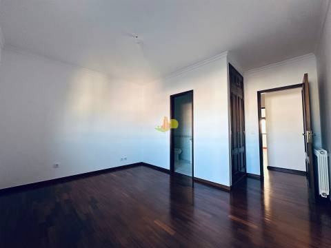 T4 c/ 3 wc´s - Arrendamento