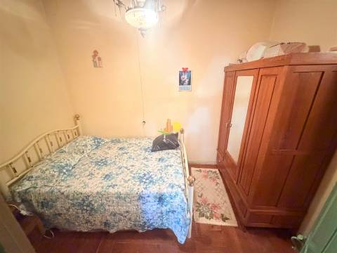 Moradia M2+2 no centro da cidade com garagem