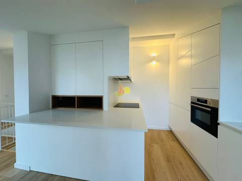 Duplex Novo - ARRENDAMENTO