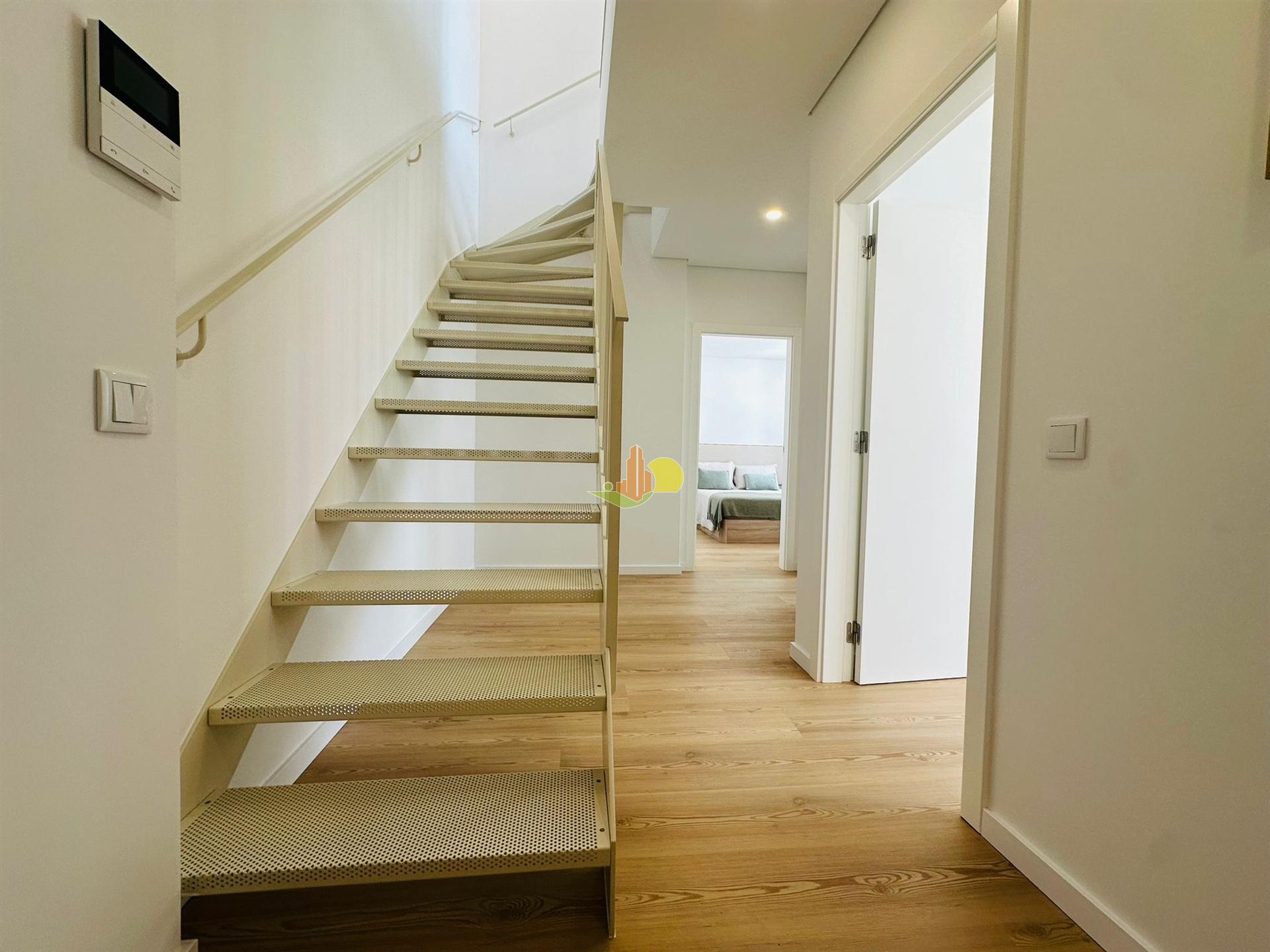 Duplex Novo - ARRENDAMENTO