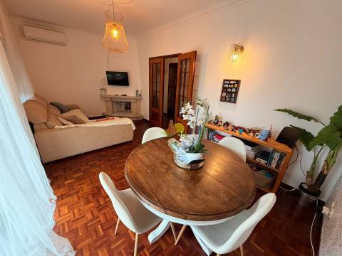 T2 c/ Arrumo junto á Praia