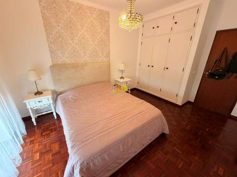 T2 c/ Arrumo junto á Praia