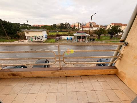 T2 c/ Arrumo junto á Praia