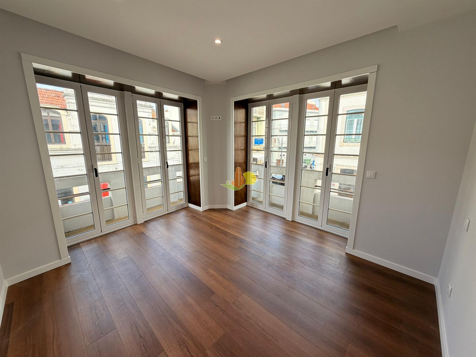 T3 Renovado no Bairro Novo