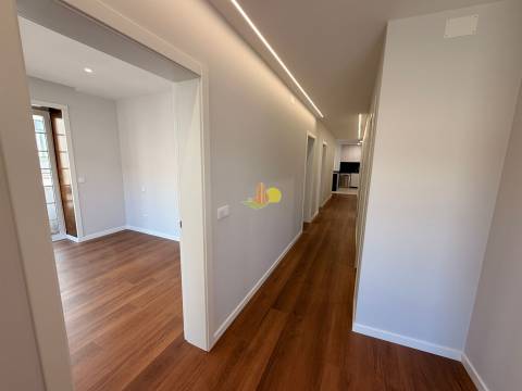 T3 Renovado no Bairro Novo