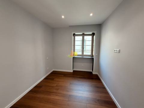 T3 Renovado no Bairro Novo