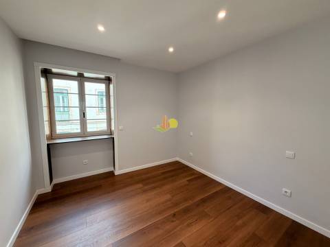 T3 Renovado no Bairro Novo