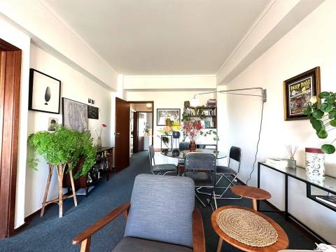 T2 Avenida! Vistas de Mar!