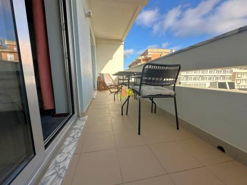 T2 Avenida! Vistas de Mar!