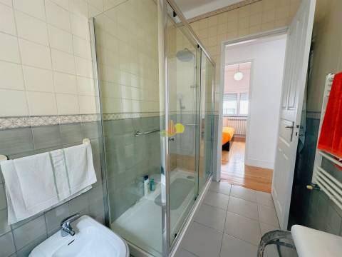 Moradia T4 - 5 minutos da Praia!