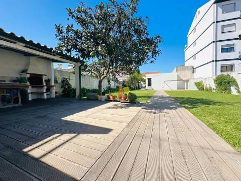 Moradia T4 - 5 minutos da Praia!