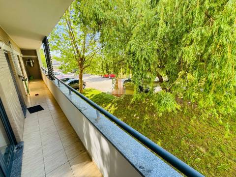 T3 com garagem e terraço