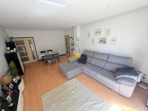 T3 com garagem e terraço