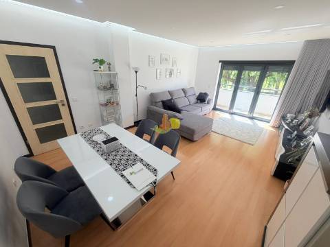 T3 com garagem e terraço