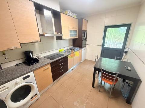 T3 com garagem e terraço