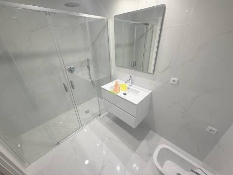 T1k Novo - Condomínio com piscina