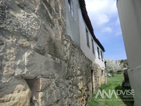 Moradia para Restaurar T1 Venda em Campo,Viseu