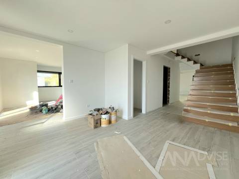 Moradia em Banda T3+2 Venda em Viseu,Viseu