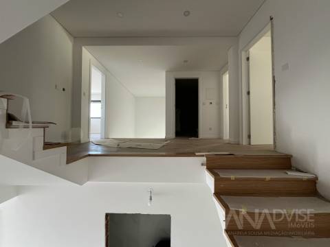 Moradia em Banda T3+2 Venda em Viseu,Viseu
