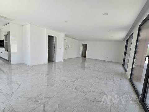 Penthouse para venda no centro da cidade de Viseu.