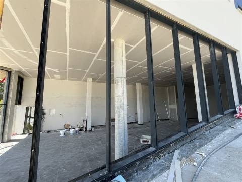 Loja  Venda em Repeses e São Salvador,Viseu