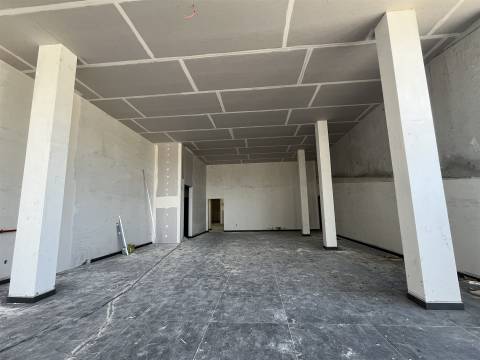 Loja  Venda em Repeses e São Salvador,Viseu