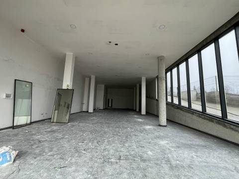 Loja  Venda em Repeses e São Salvador,Viseu