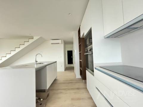 Apartamento T2+2 DUPLEX Venda em Repeses e São Salvador,Viseu