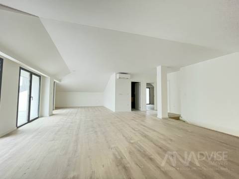 Apartamento T2+2 DUPLEX Venda em Repeses e São Salvador,Viseu