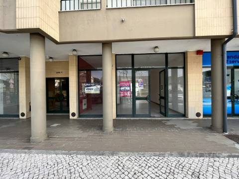 Loja  Arrendamento em Repeses e São Salvador,Viseu