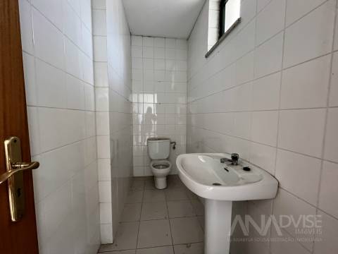 Loja  Arrendamento em Repeses e São Salvador,Viseu