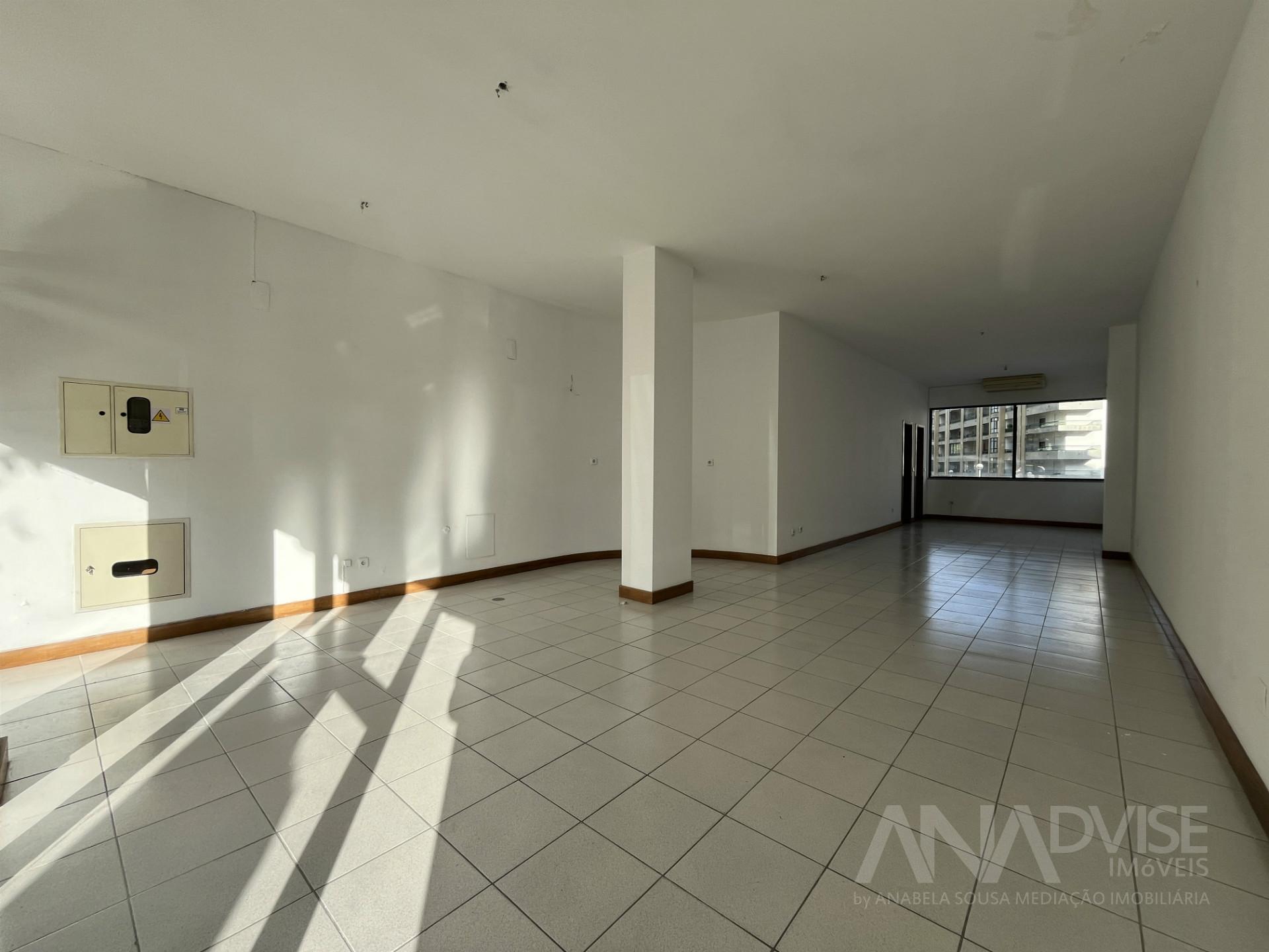 Loja  Arrendamento em Repeses e São Salvador,Viseu