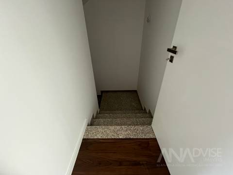 Moradia em Banda T3 Venda em Abraveses,Viseu
