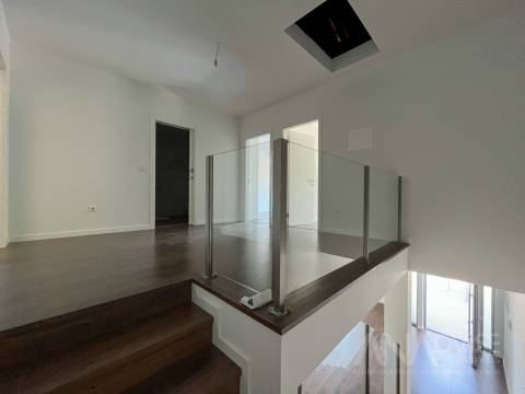 Moradia em Banda T3 Venda em Abraveses,Viseu