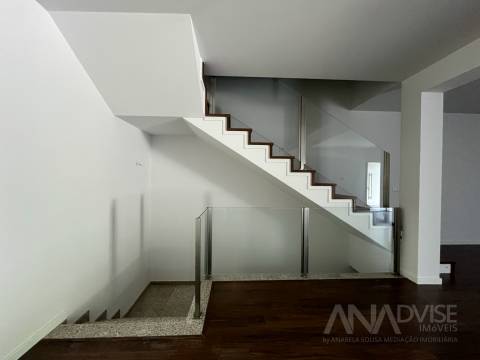 Moradia em Banda T3 Venda em Abraveses,Viseu