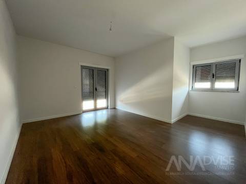 Moradia em Banda T3 Venda em Abraveses,Viseu