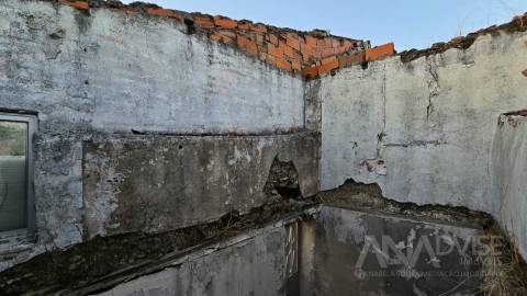 Moradia para Restaurar  Venda em Ranhados,Viseu