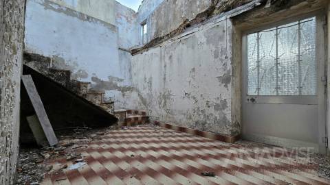 Moradia para Restaurar  Venda em Ranhados,Viseu